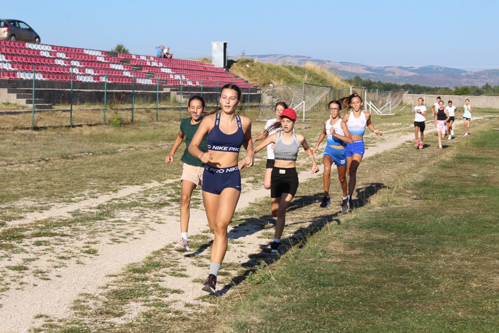 Atletski miting Nevesinjska olimpijada - disciplina M na 800m