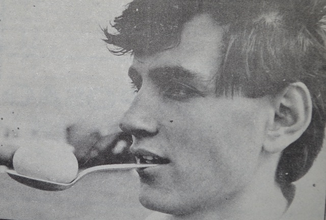 Trka sa jajetom u kašici 1980